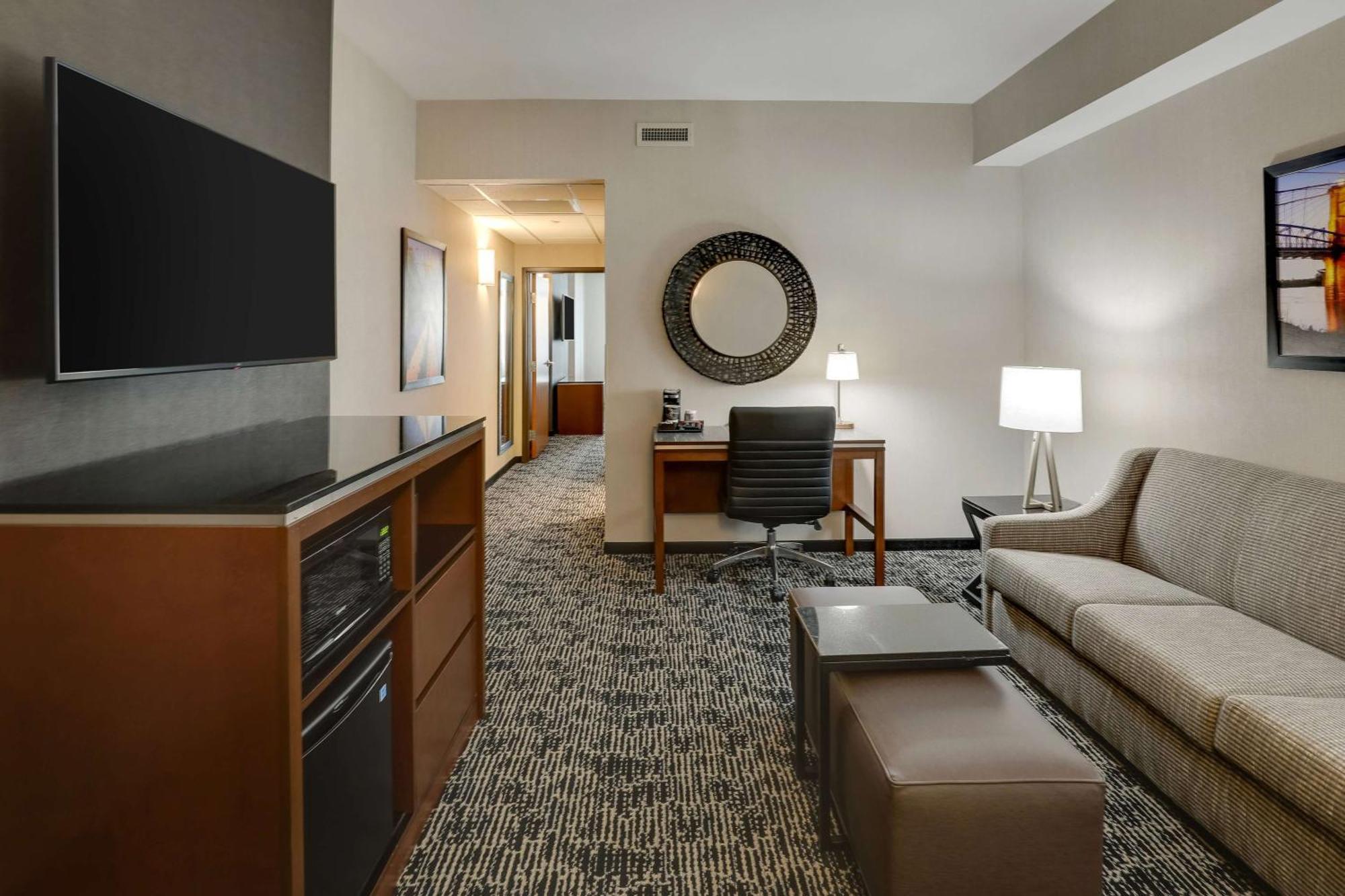 Drury Plaza Hotel Cincinnati Florence Exterior photo