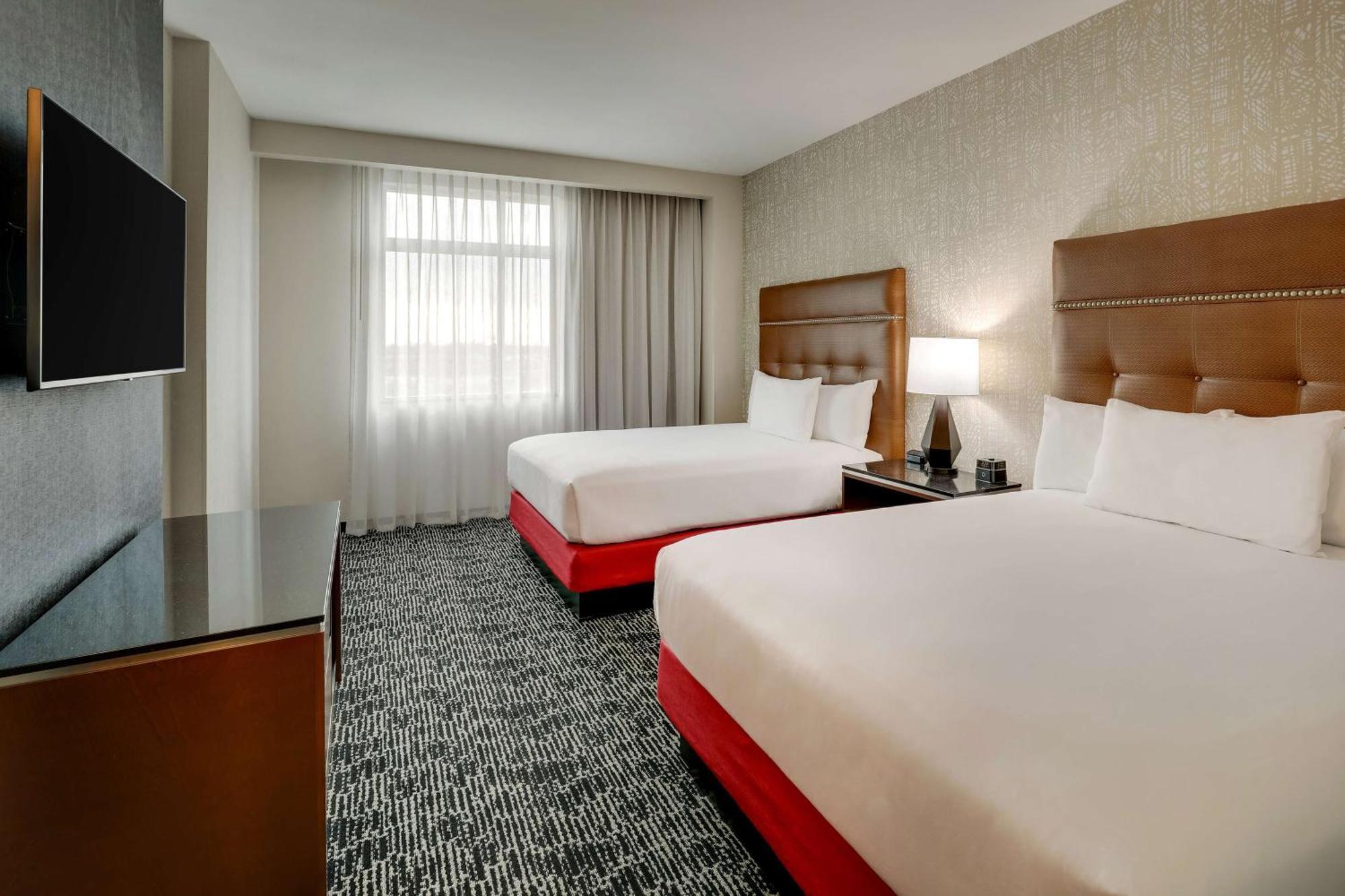 Drury Plaza Hotel Cincinnati Florence Exterior photo
