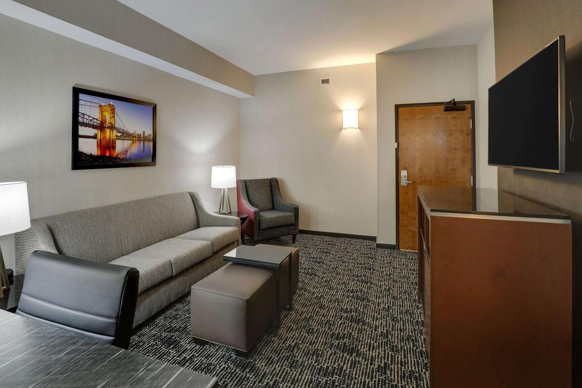 Drury Plaza Hotel Cincinnati Florence Exterior photo